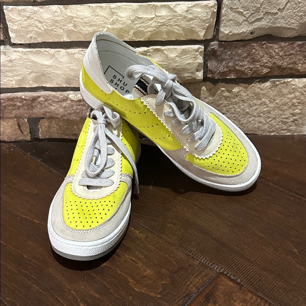 SHU SHOP Solage sneaker Bright Yellow and Gray sz 9